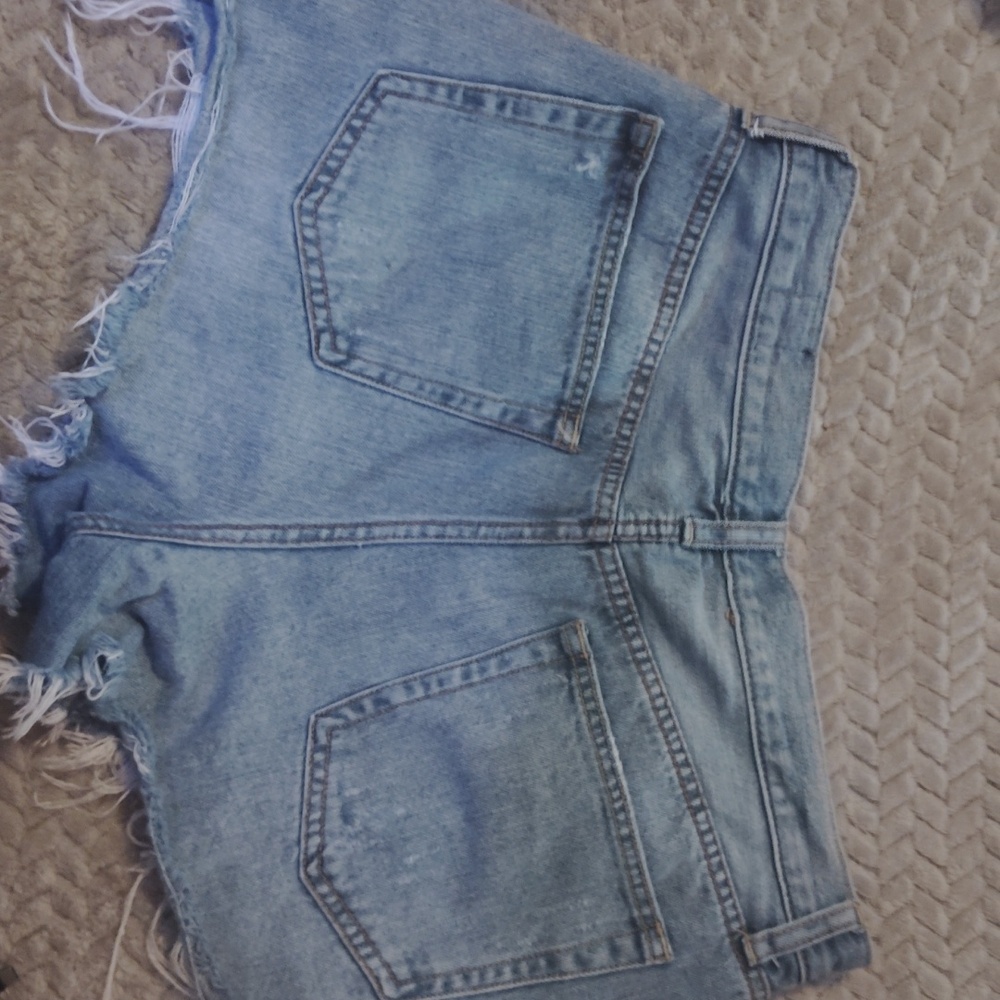 Womans shorts.we the free size 31